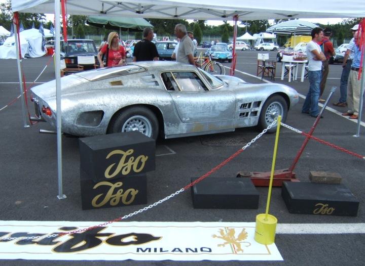 2ISO Grifo 90 a new special car entirely built by my friend based on a